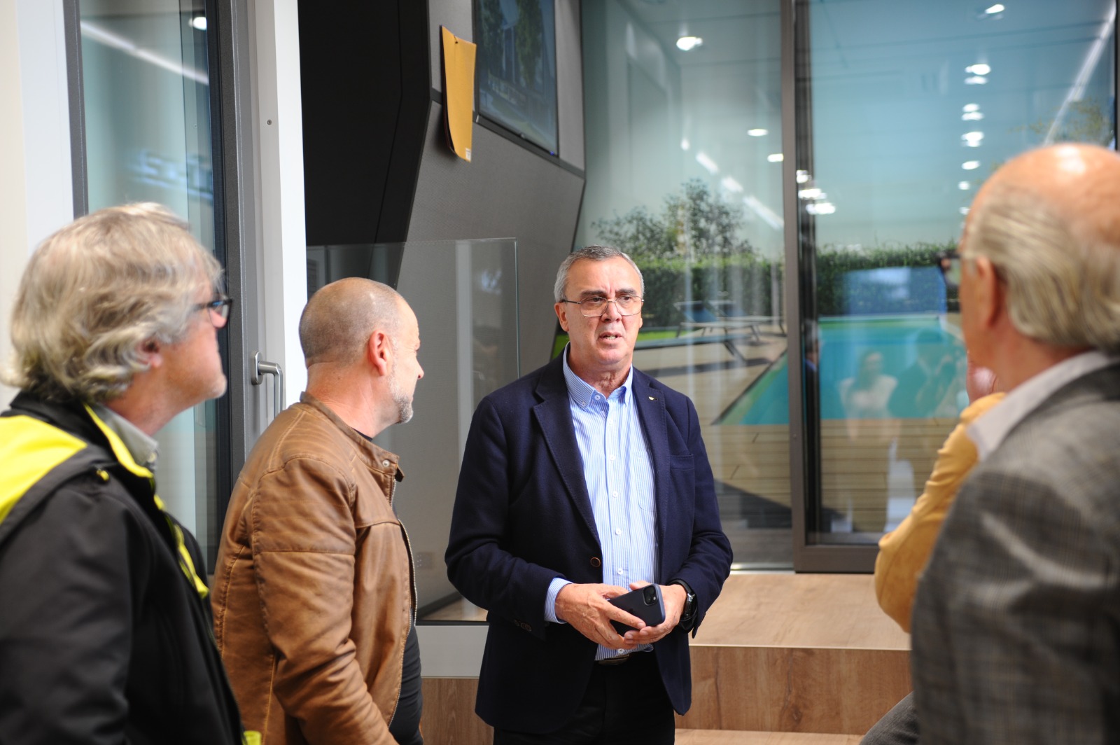 Pinto & Pinto - Schuco em Movimento